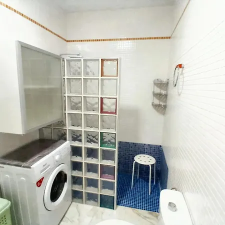 Apartmán Comfortable In With Shared Pool - 40 Sqm Torremolinos